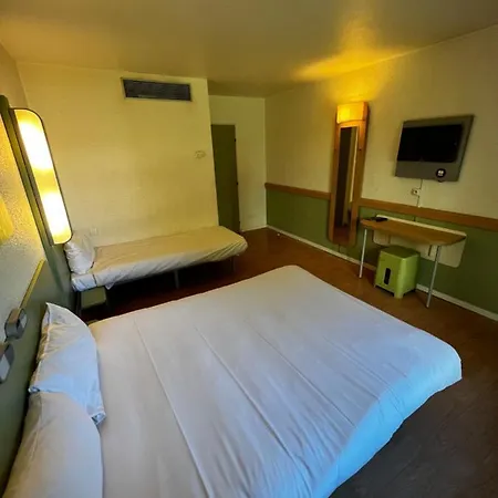 Ibis Budget Marseille Est Porte d'Aubagne Extérieur photo