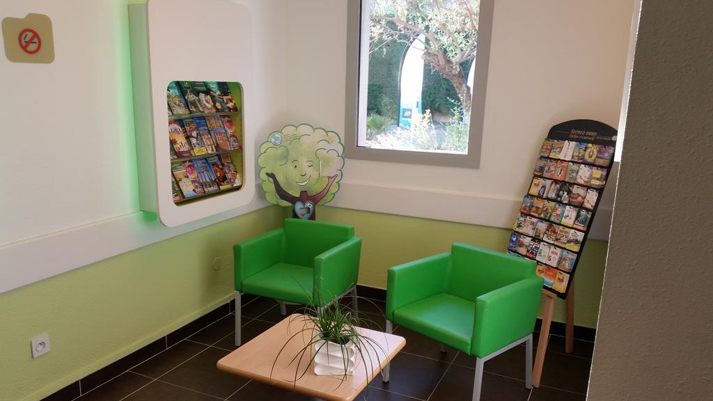 Ibis Budget Est Porte D'aubagne Marseille